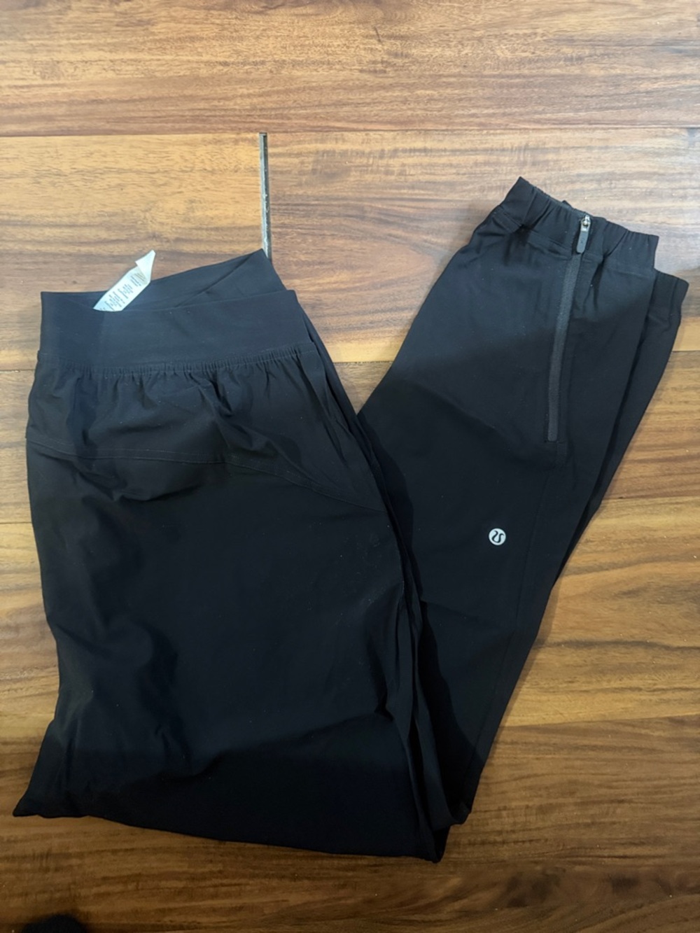 lululemon athletica Adaptive state high rise jogger. Black. Size 10